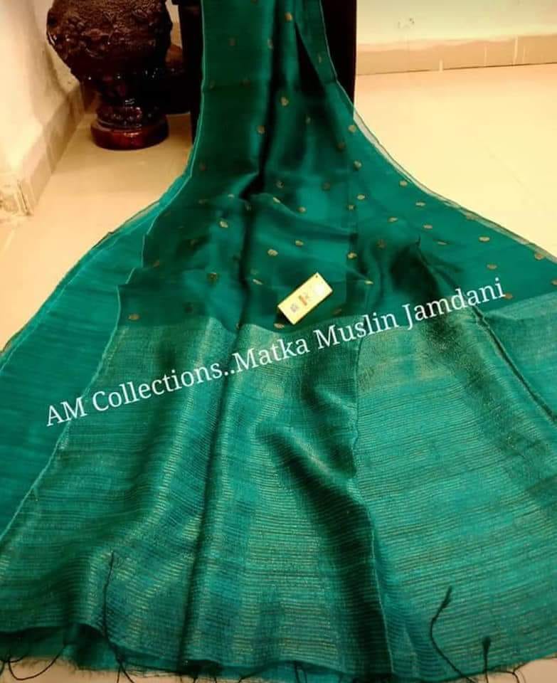 Matka Muslin Jamdani Silk Saree Dark Green Color in Kolkata at best price  by Mimi's Collection - Justdial